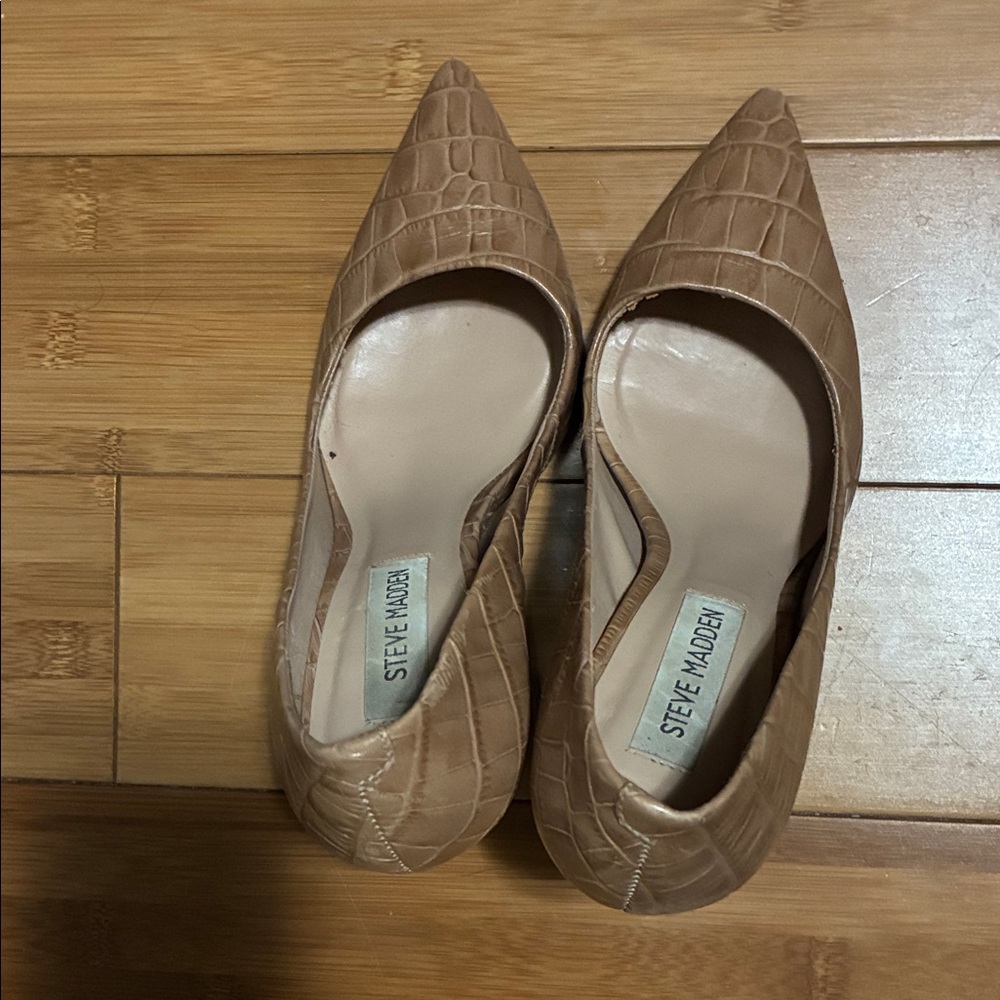 Steve Madden Croc-Embossed Heels in Tan